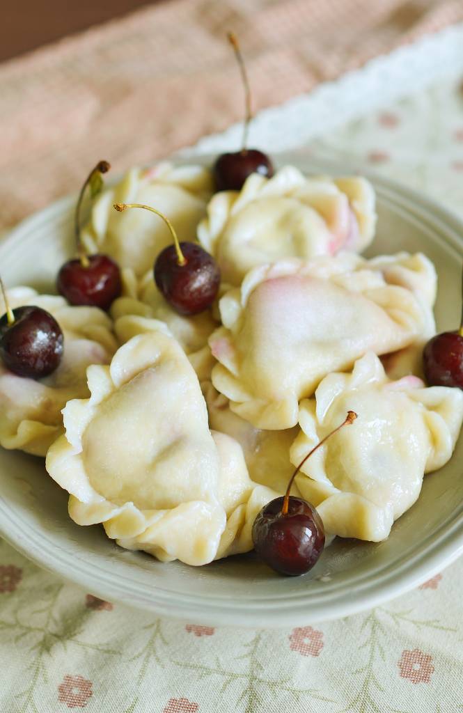 Вареники с вишней